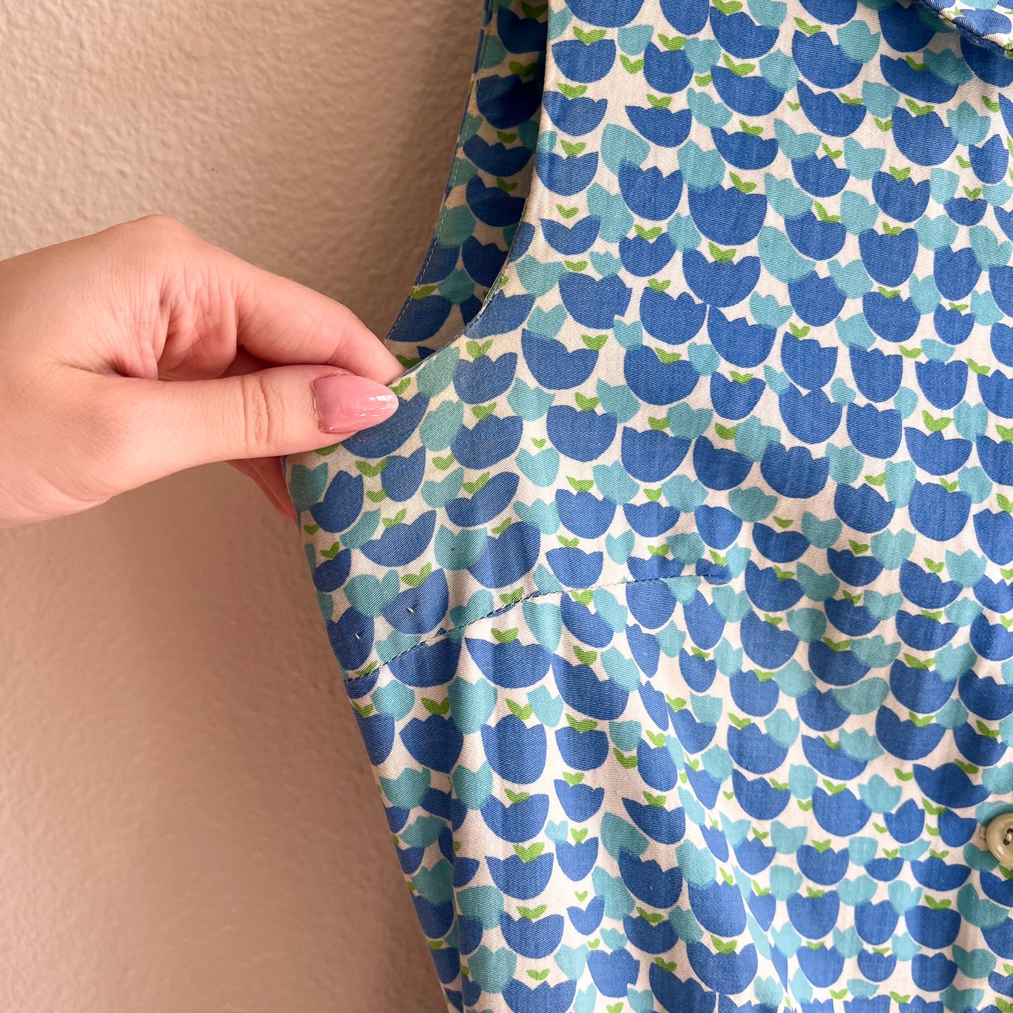 1950s Sleeveless Summer Dress With Blue Tulip Print (S)