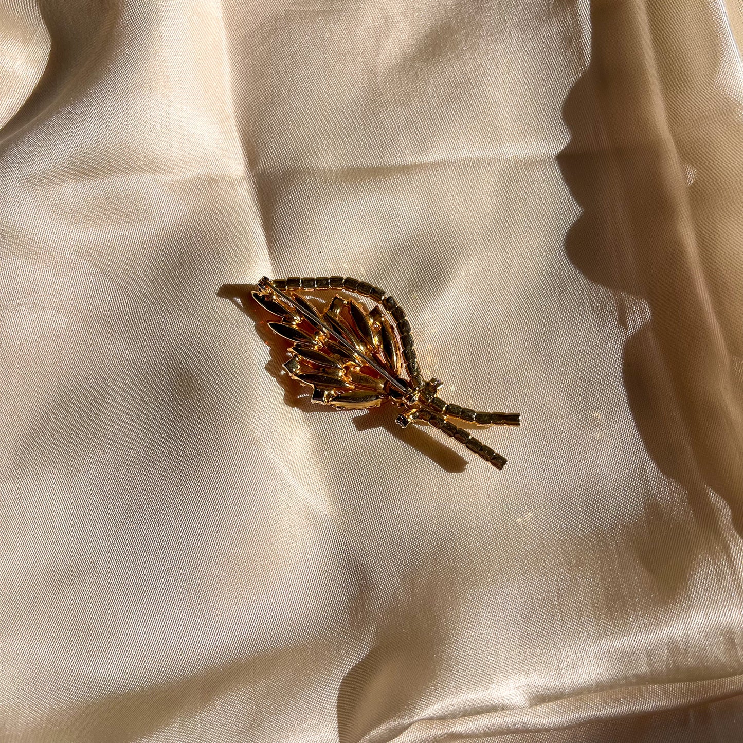 1950s Bright Orange Teardrop Gemstone Brooch