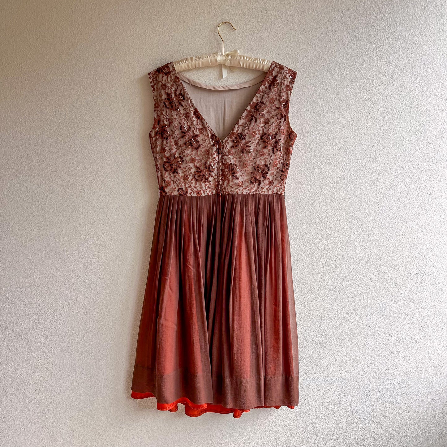 1950s Brown Chiffon Dress With Lace Bodice (M/L)