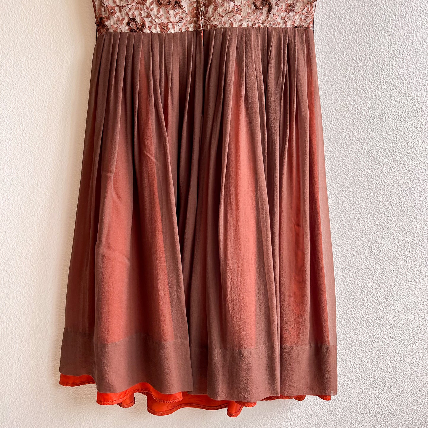 1950s Brown Chiffon Dress With Lace Bodice (M/L)