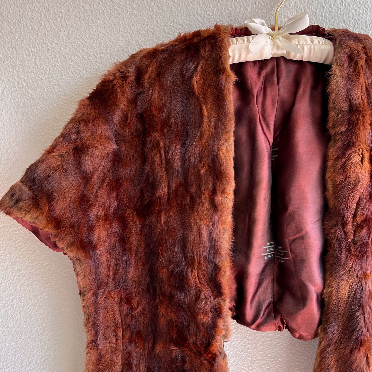 1950s Brown Mink Fur Shawl With Chocolate Silk Lining (S/M)
