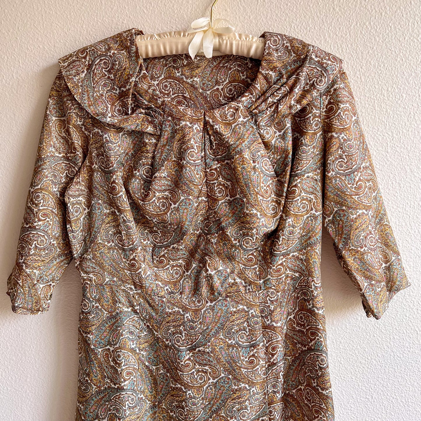 1950s Brown and Blue Paisley Print Silk Dress (M/L)