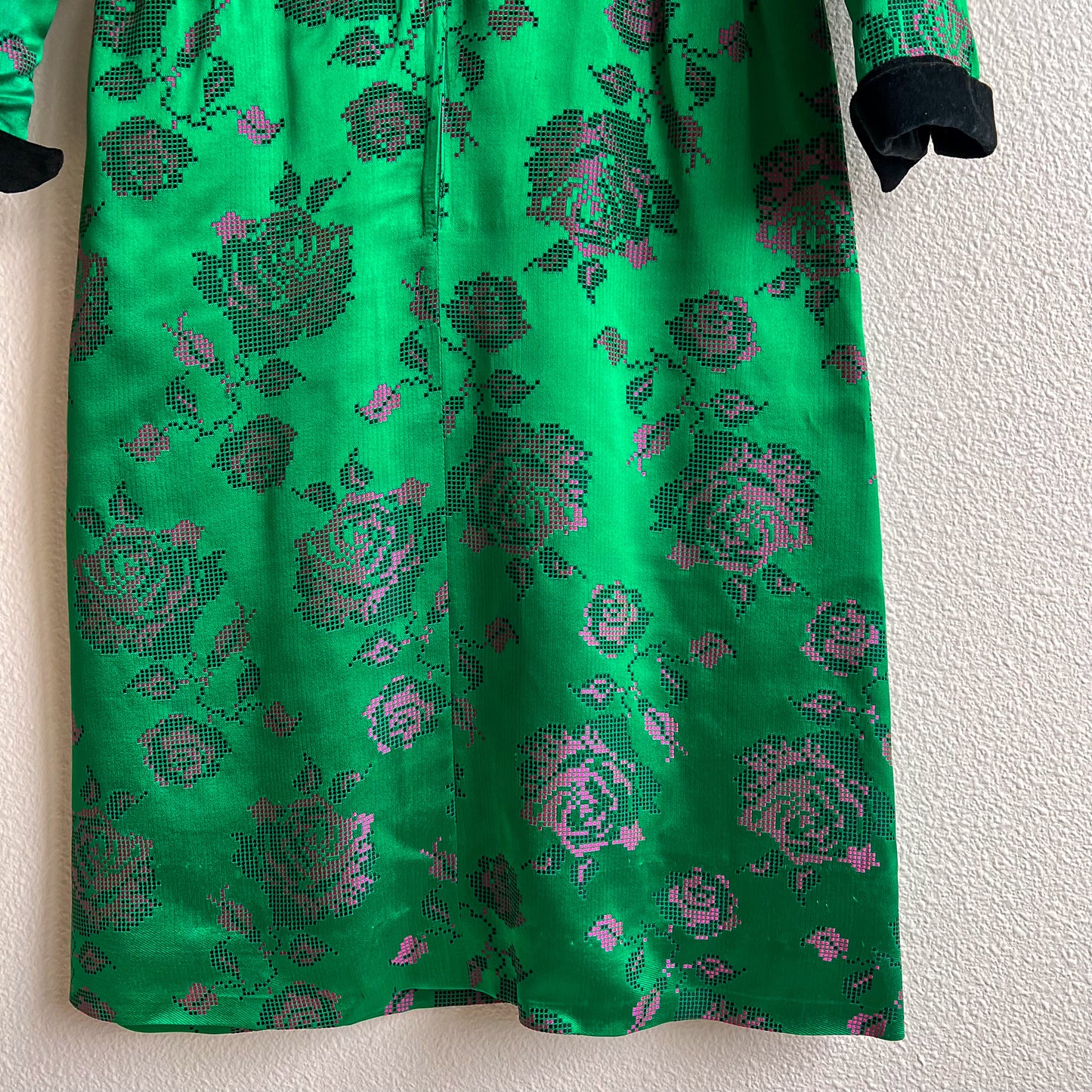 1950s Emerald Satin Dress With Pink Florals (M)