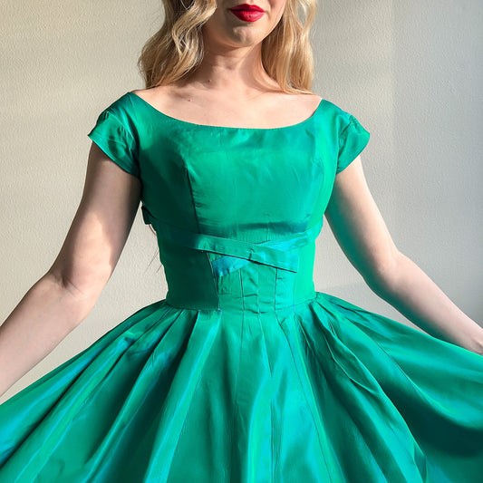 Fabulous 1950s Iridescent Emerald Green Taffeta Gown (XS/S)