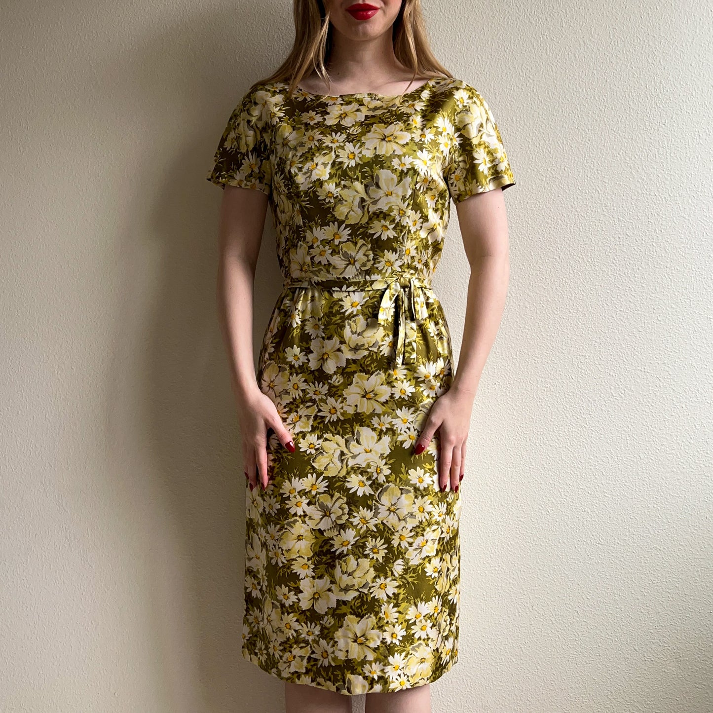 1950s Green Silk Dress With White Daisy Print (S)
