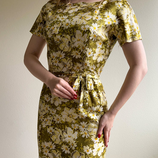 1950s Green Silk Dress With White Daisy Print (S)