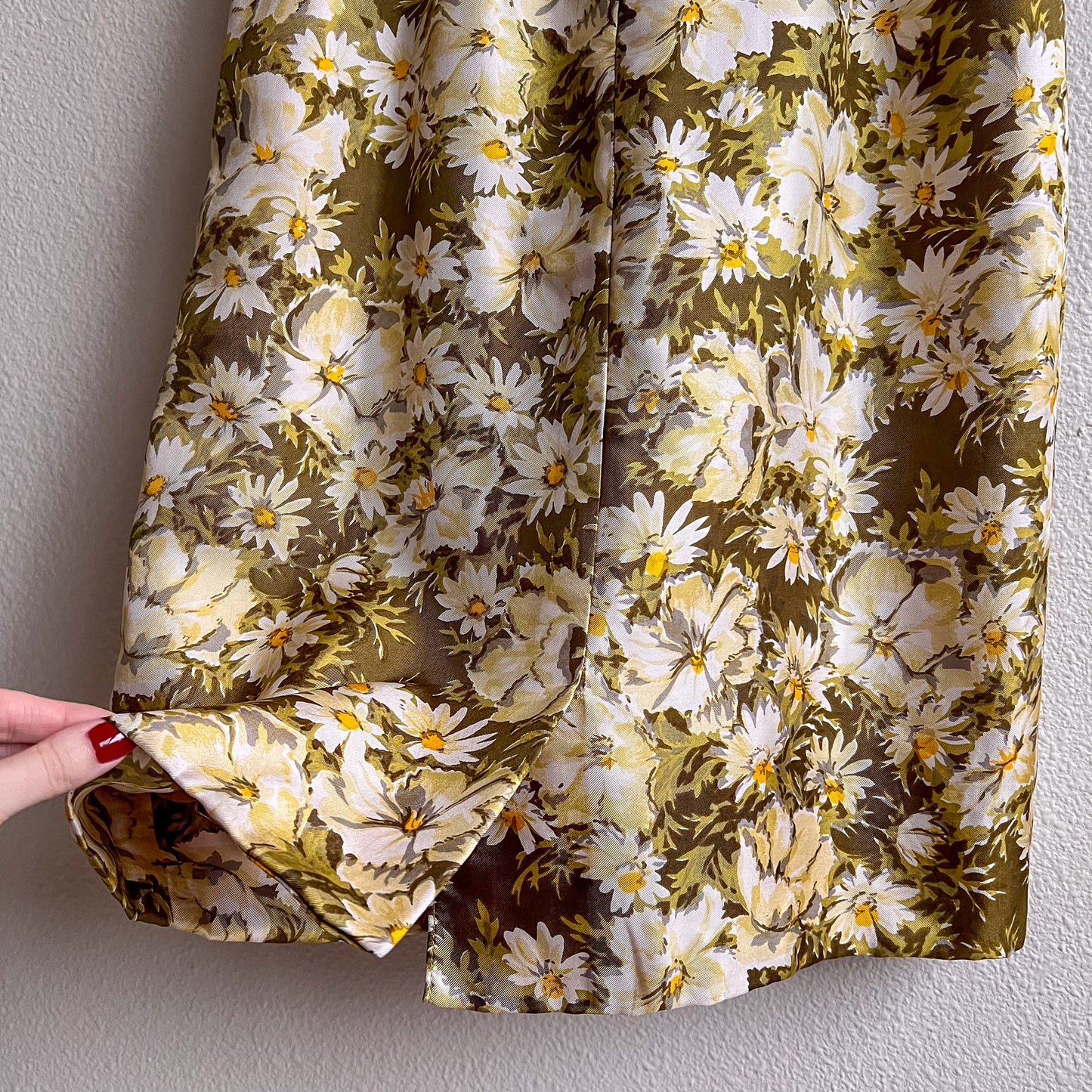 1950s Green Silk Dress With White Daisy Print (S)