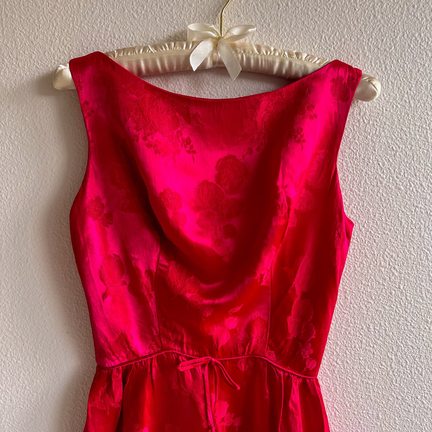 1950s Hot Pink Silk Jacquard Dress (XS/S)