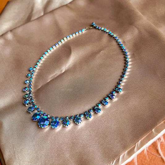 1950s Iridescent Blue Circular Gemstones Necklace