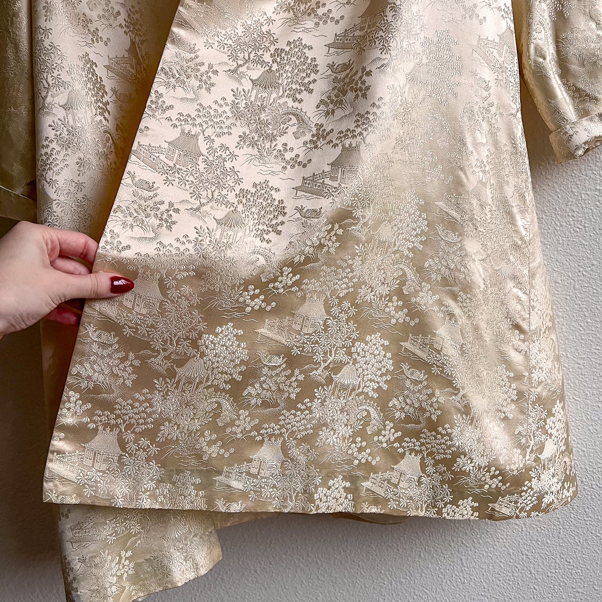 1950s Ivory Silk Jacquard Open Coat (M/L)