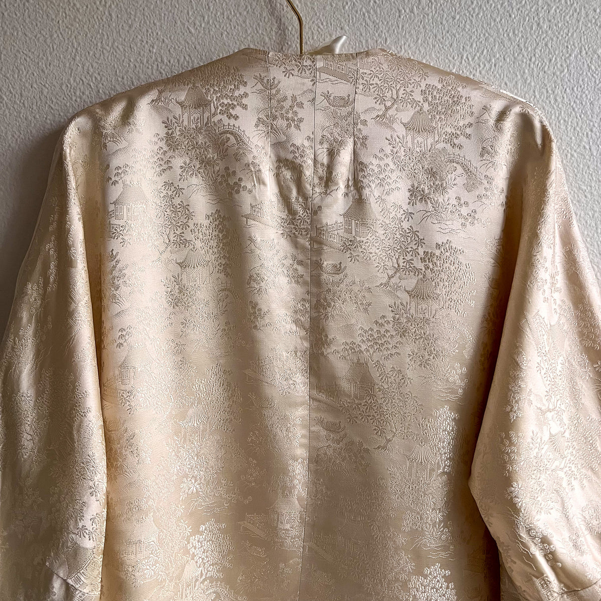 1950s Ivory Silk Jacquard Open Coat (M/L)