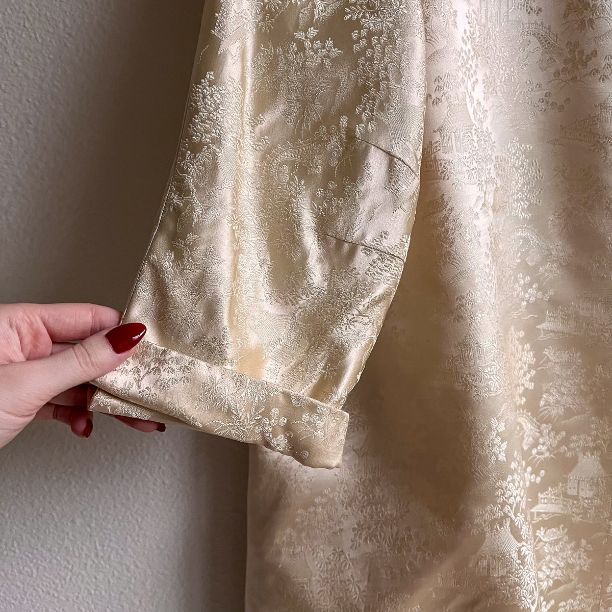 1950s Ivory Silk Jacquard Open Coat (M/L)