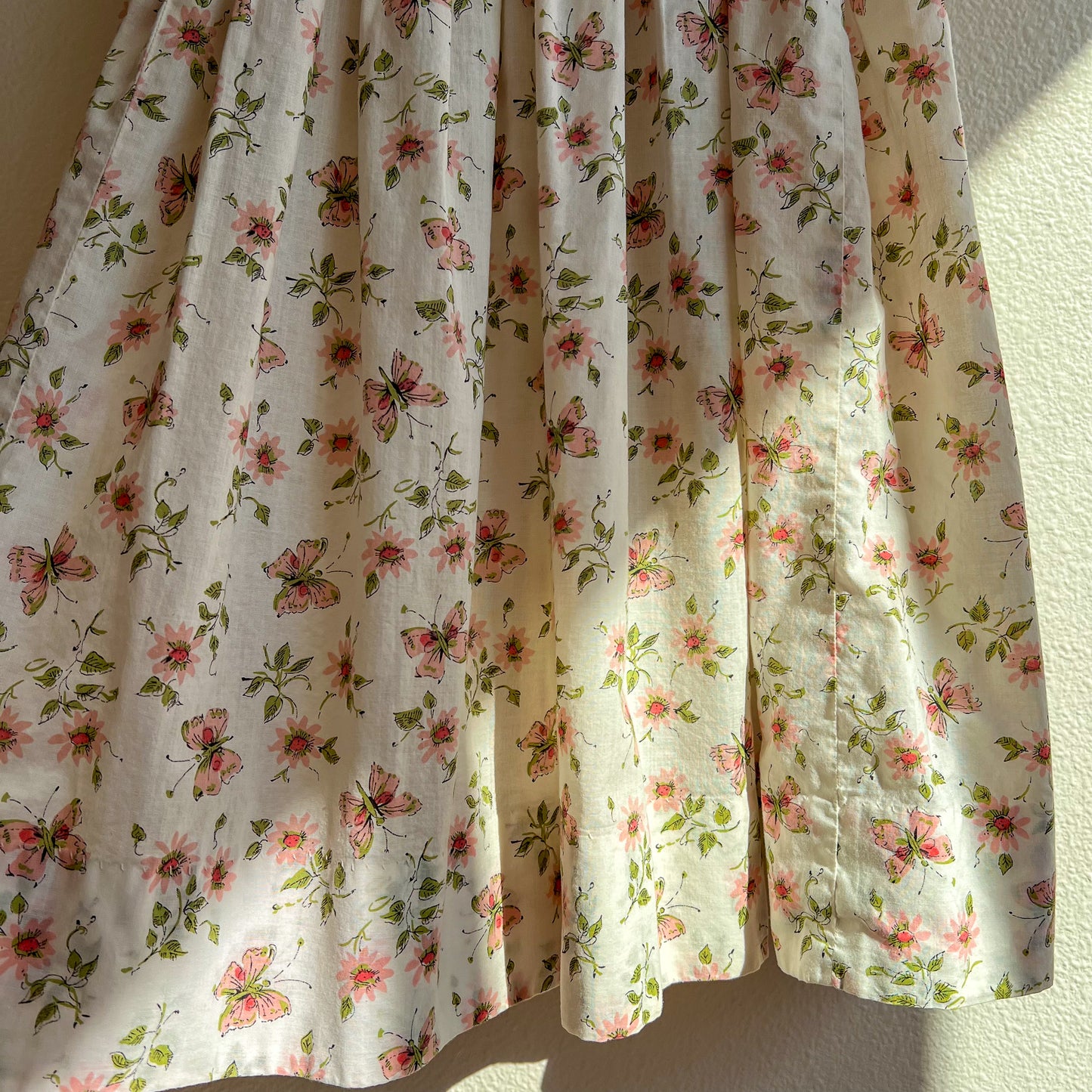 1950s Ivory Summer Dress With Pink Florals and Butterflies (XXS)