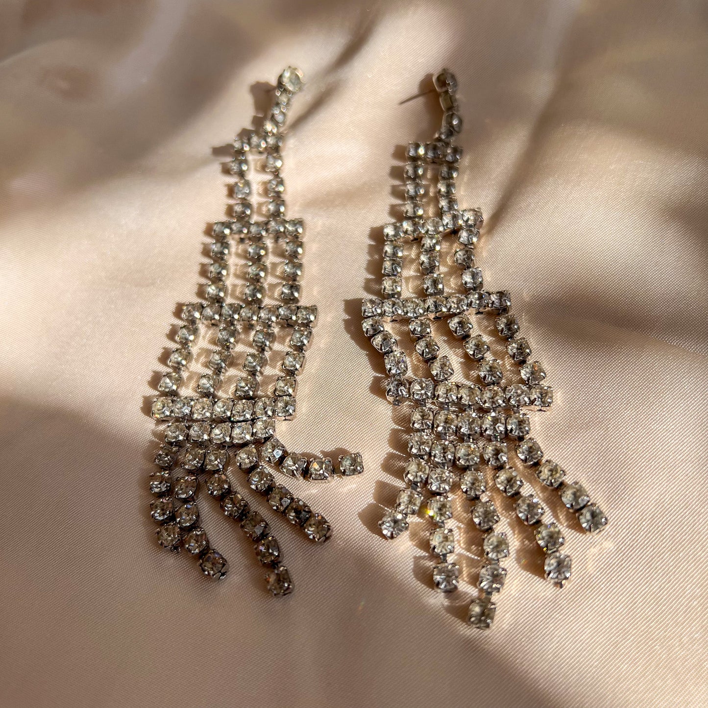 Large 1950s Dangling Rhinestone Earrings