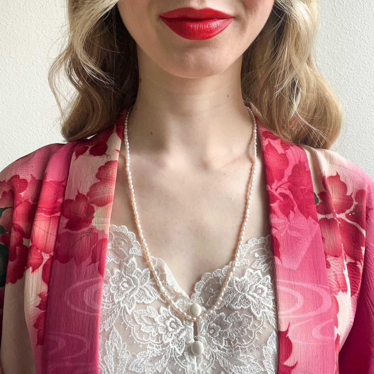 Delicate 1950s Pink Rice Pearls Necklace