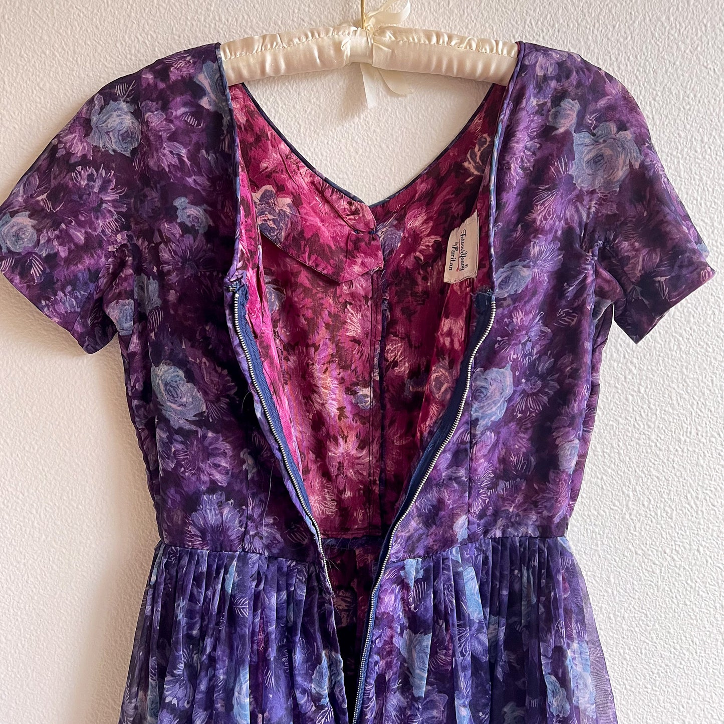 1950s Deep Purple Floral Chiffon Party Dress (M)