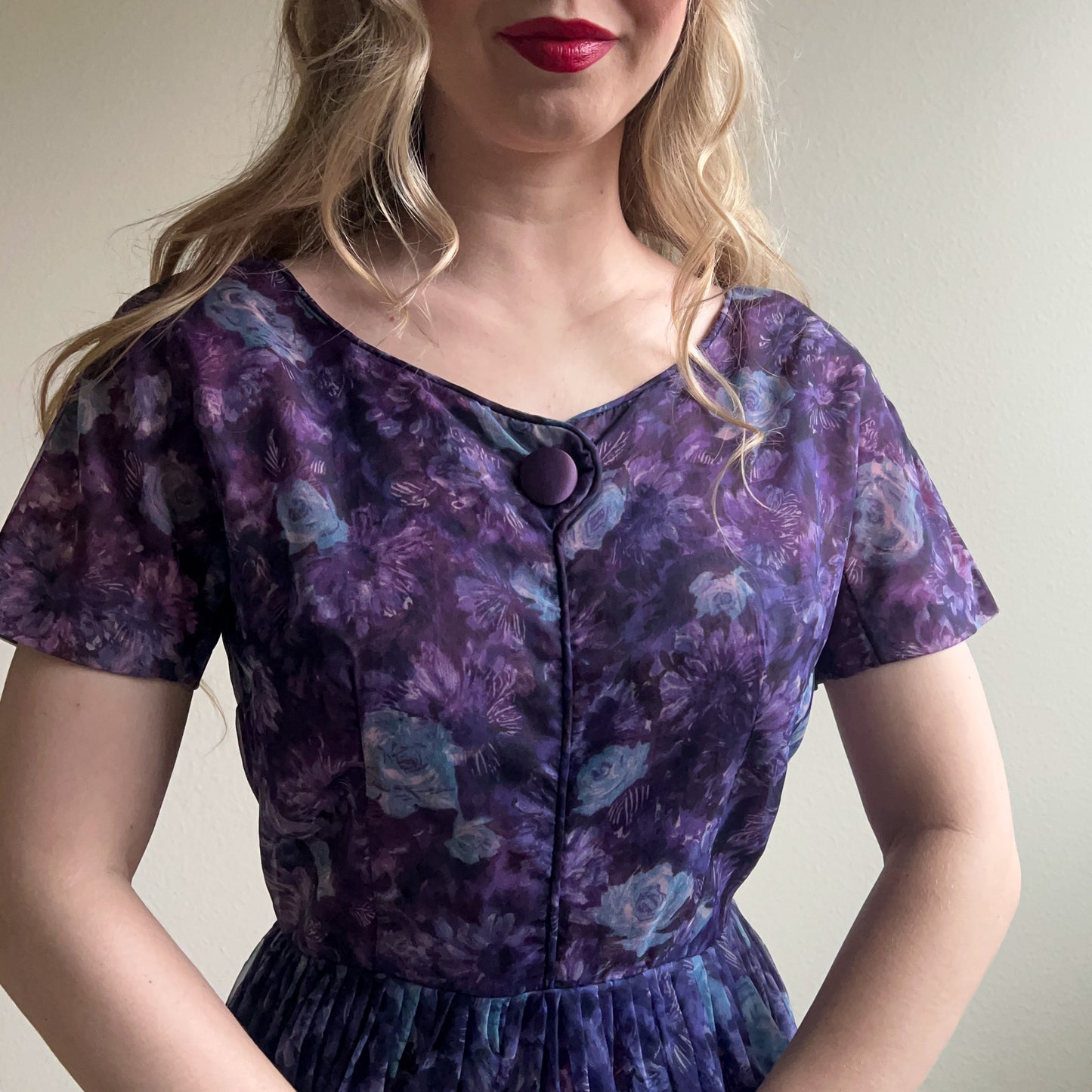 1950s Deep Purple Floral Chiffon Party Dress (M)