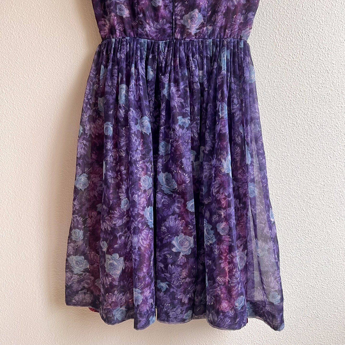 1950s Deep Purple Floral Chiffon Party Dress (M)