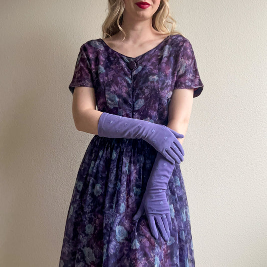 1950s Purple Long Gloves With Embroidered Details