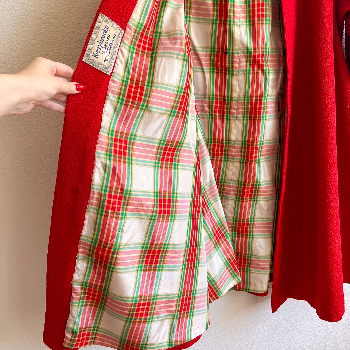 1950s Red Tweed Coat With Plaid Lining (S/M)