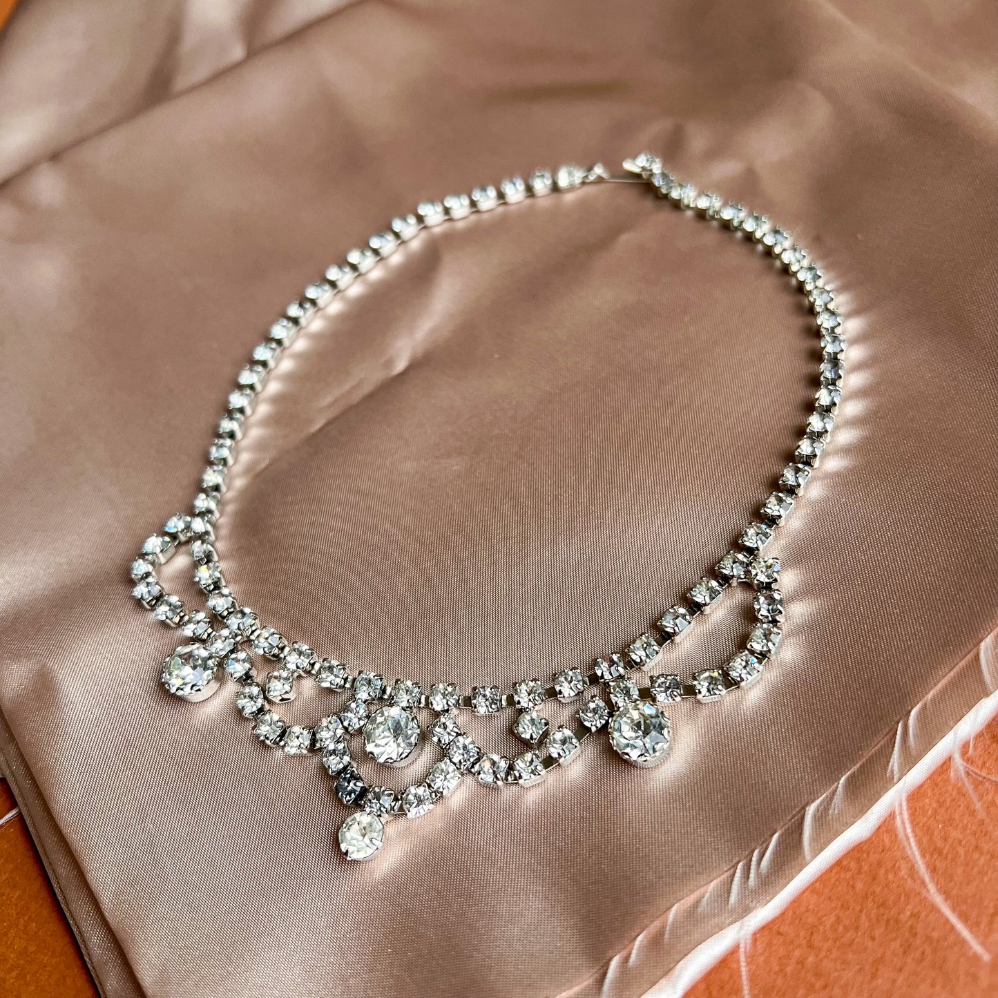 1950s Scalloped Rhinestone Choker Necklace