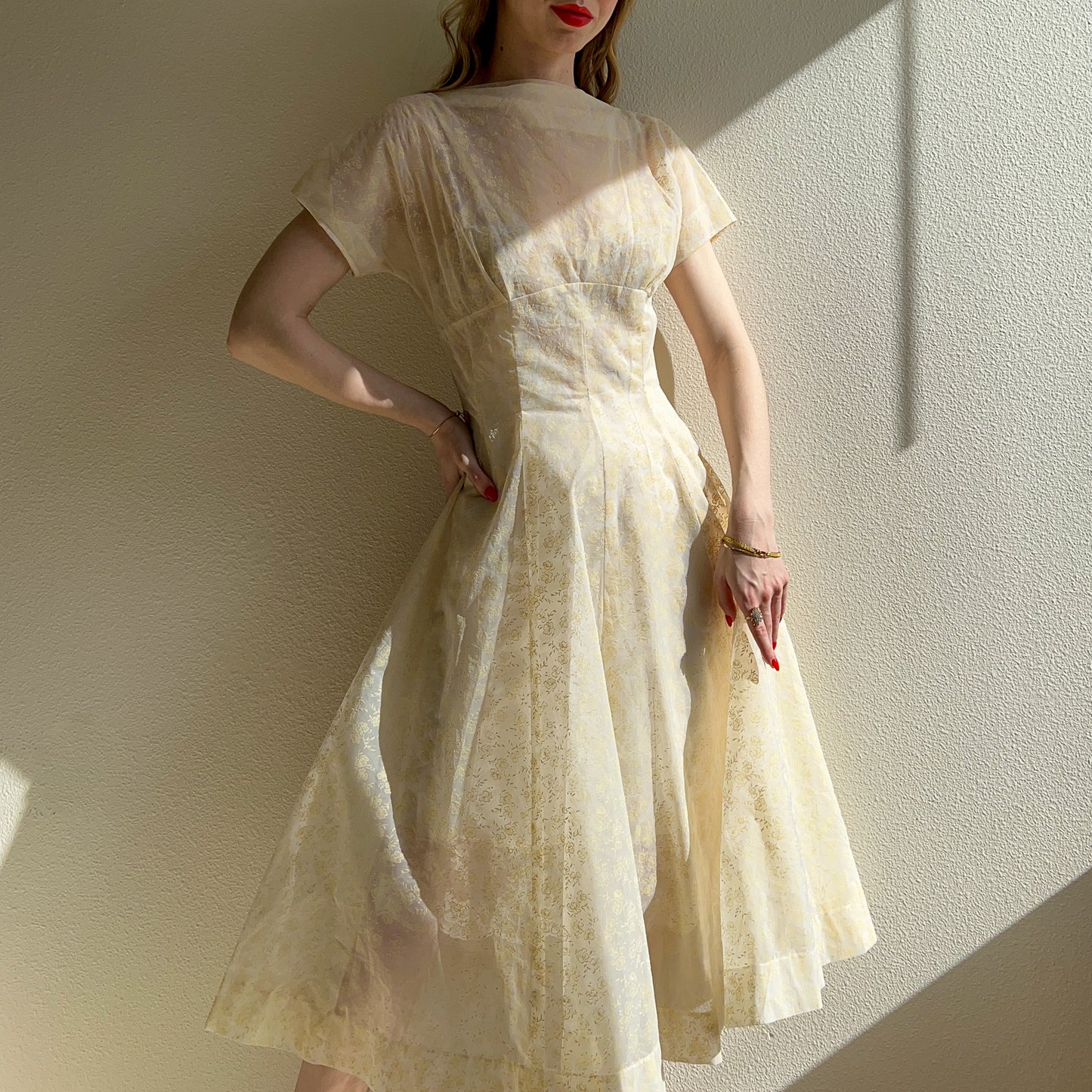 Sheer 1950s White Dainty Florals Cocktail Dress (M/L)