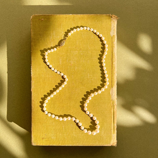 Simple 1950s Single Strand Pearl Necklace