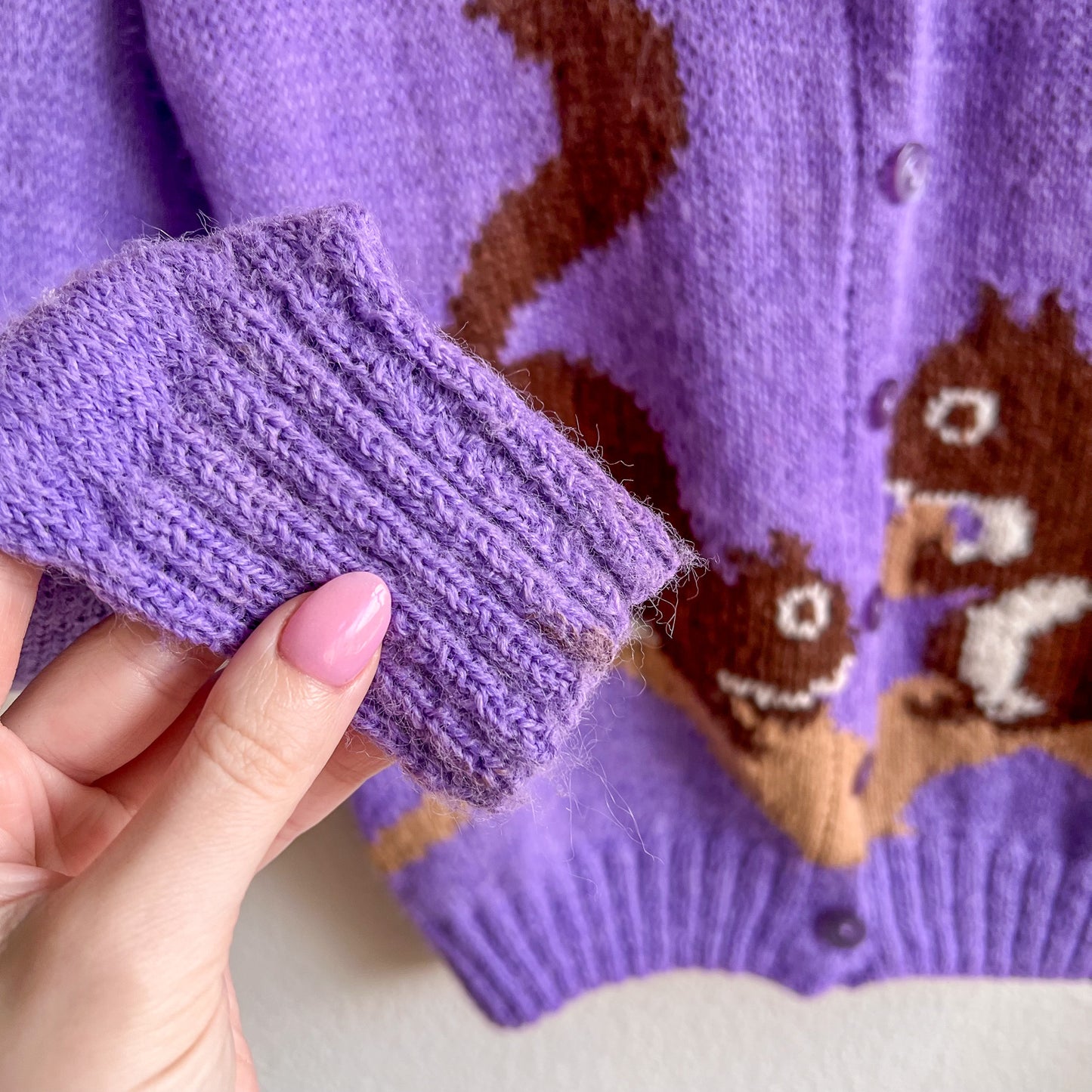 1950s Handknit Squirrel Purple Cardigan (XS/S)