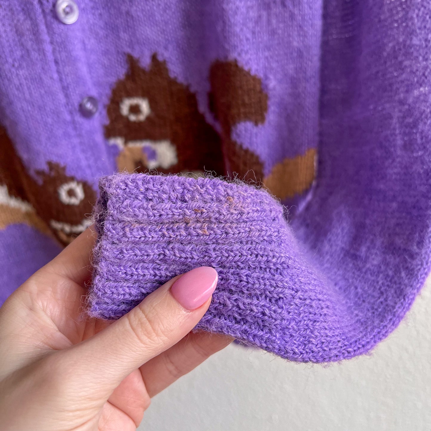 1950s Handknit Squirrel Purple Cardigan (XS/S)