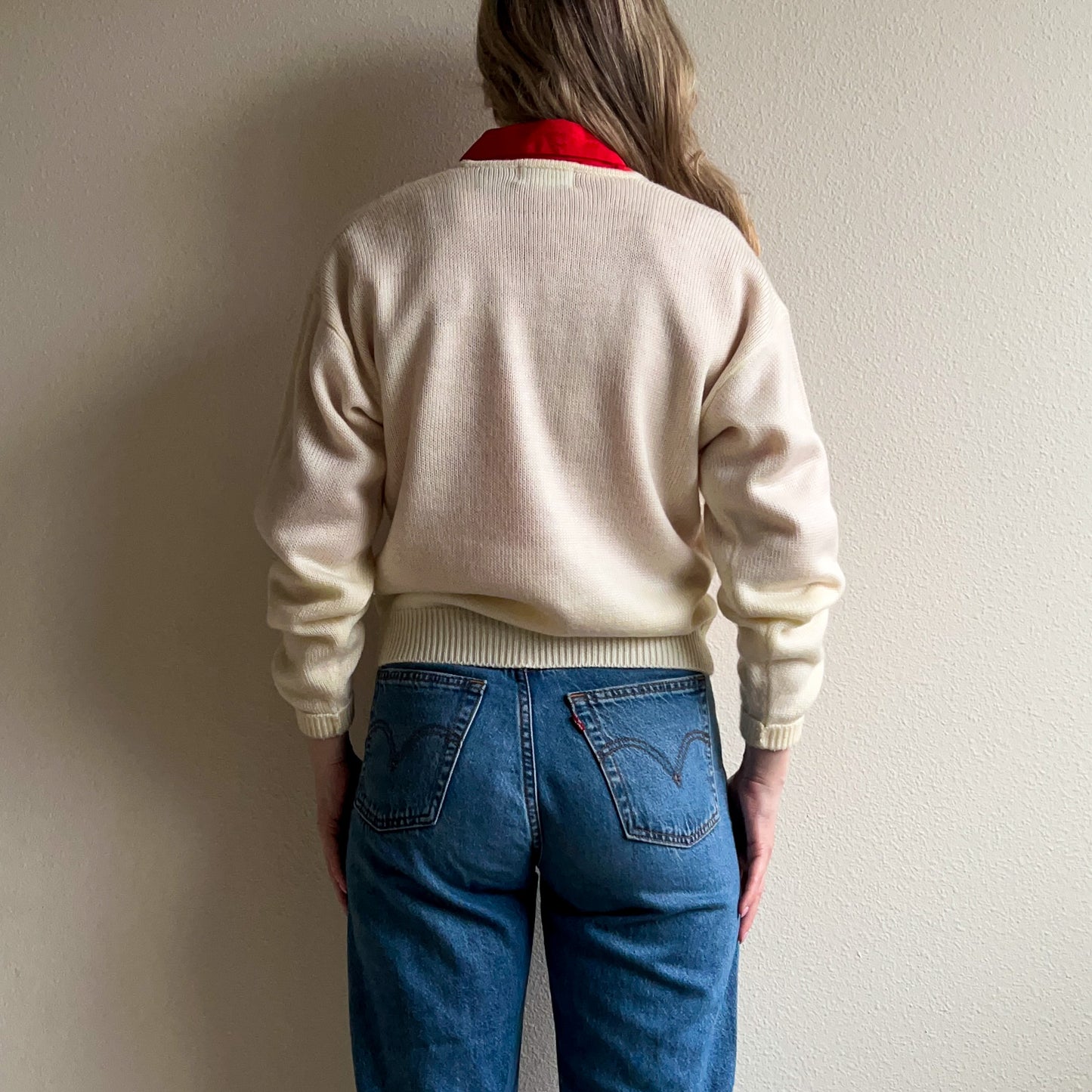 1950s White Cardigan With Red Bird Pattern (M/L)