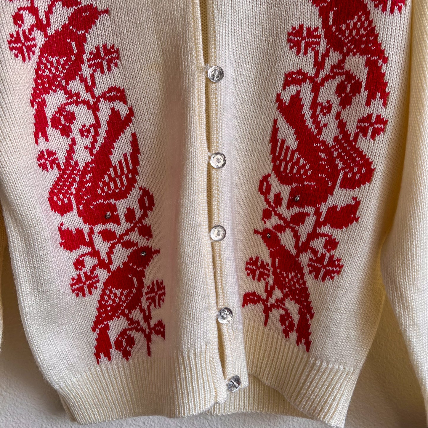 1950s White Cardigan With Red Bird Pattern (M/L)