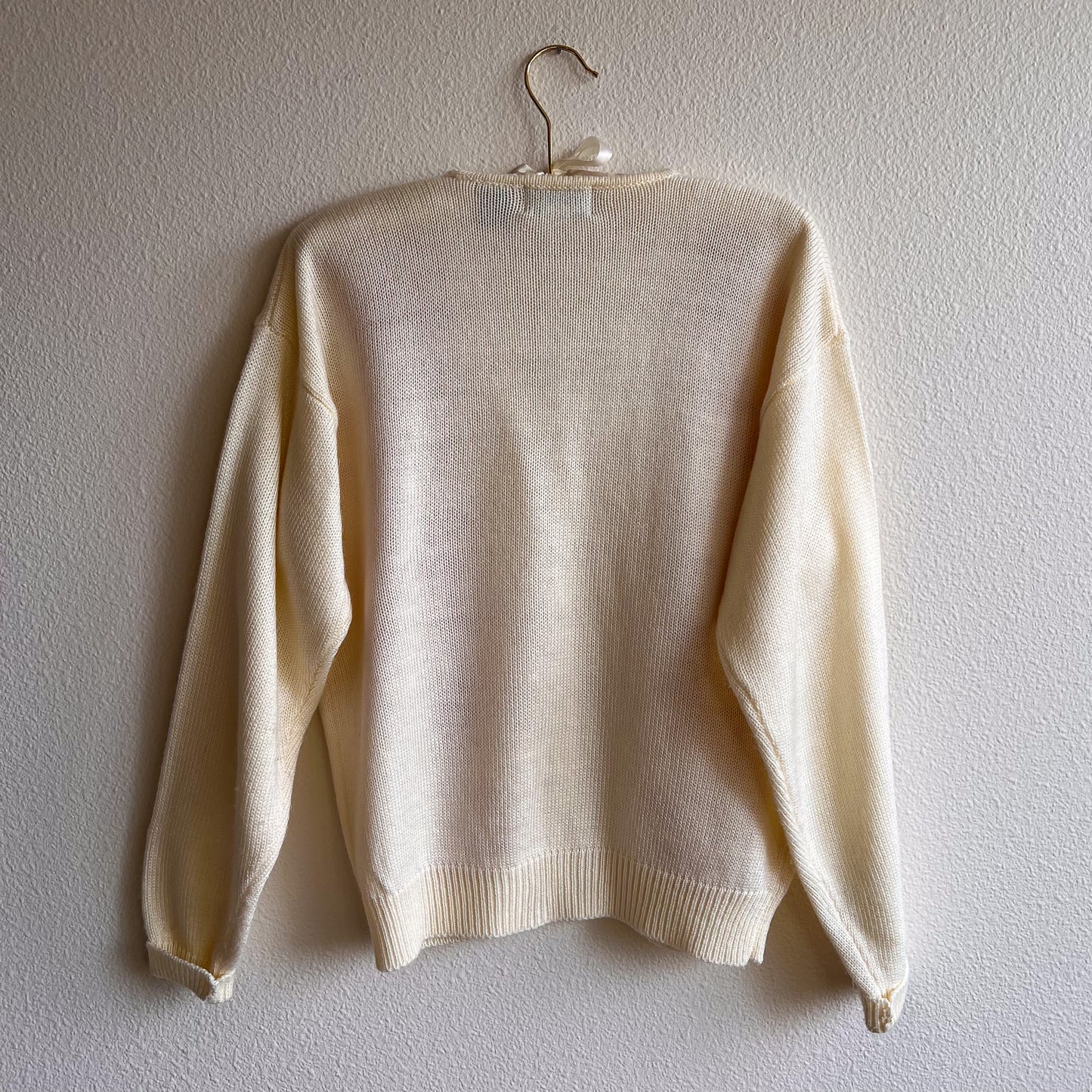 1950s White Cardigan With Red Bird Pattern (M/L)