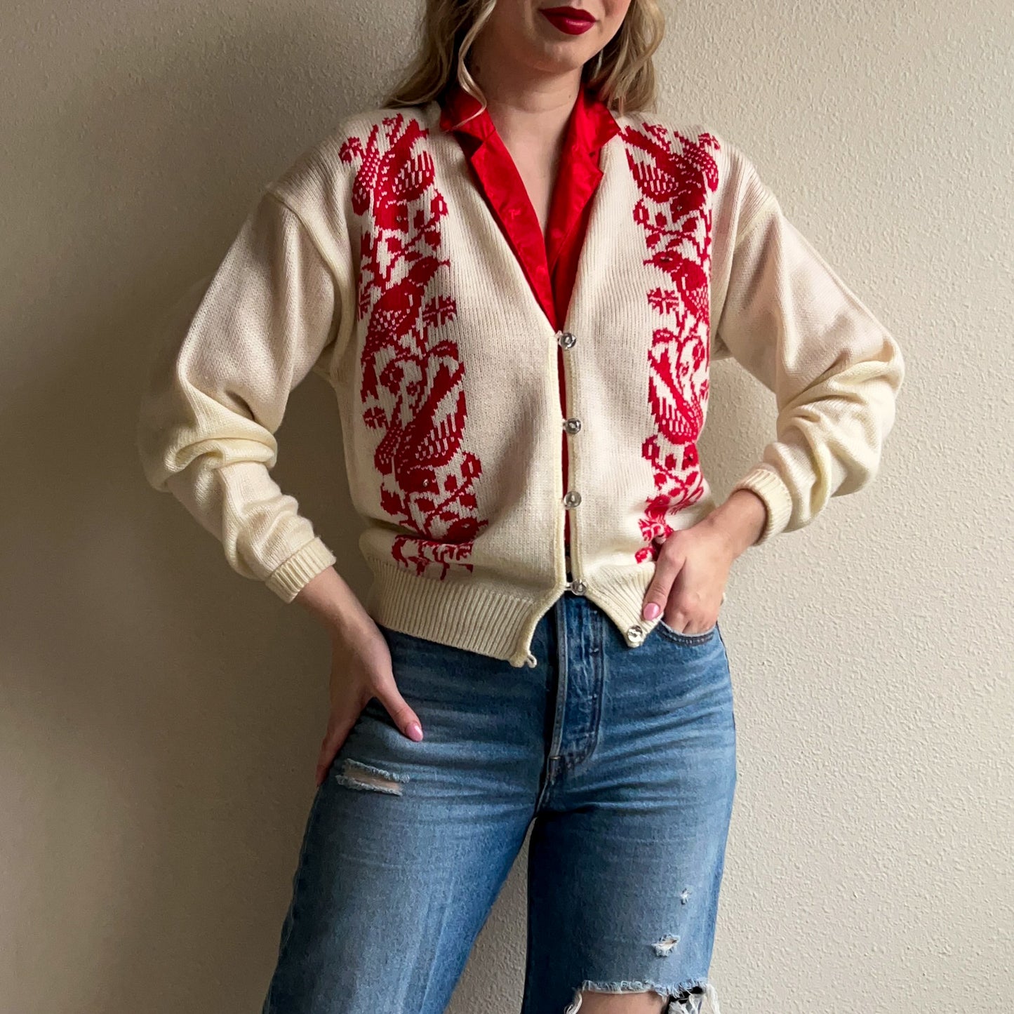 1950s White Cardigan With Red Bird Pattern (M/L)