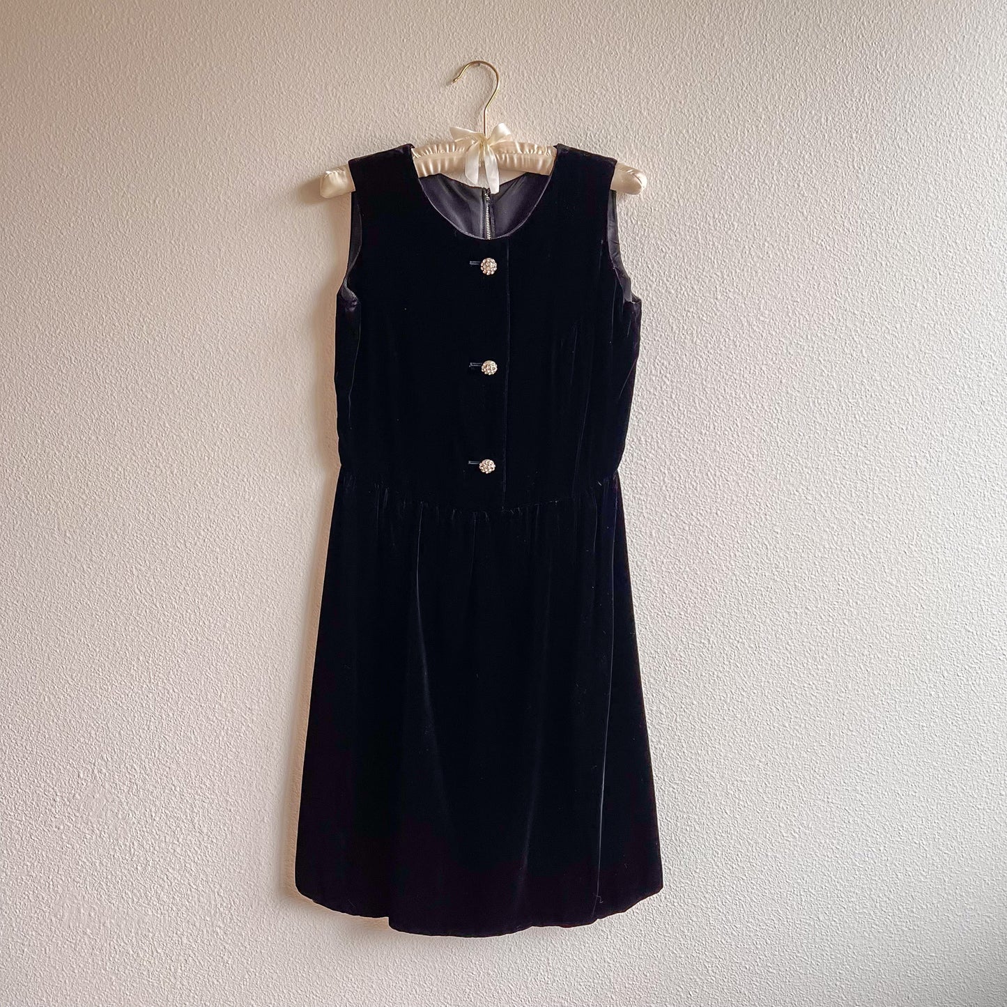 1960s Black Velvet Party Dress With Rhinestones (S)