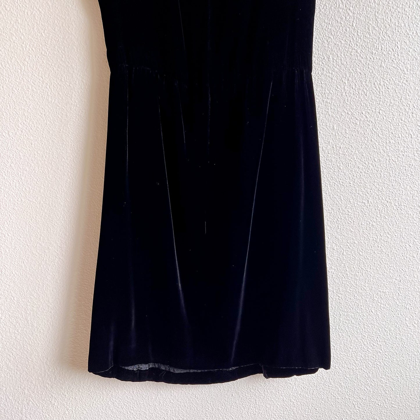 1960s Black Velvet Party Dress With Rhinestones (S)