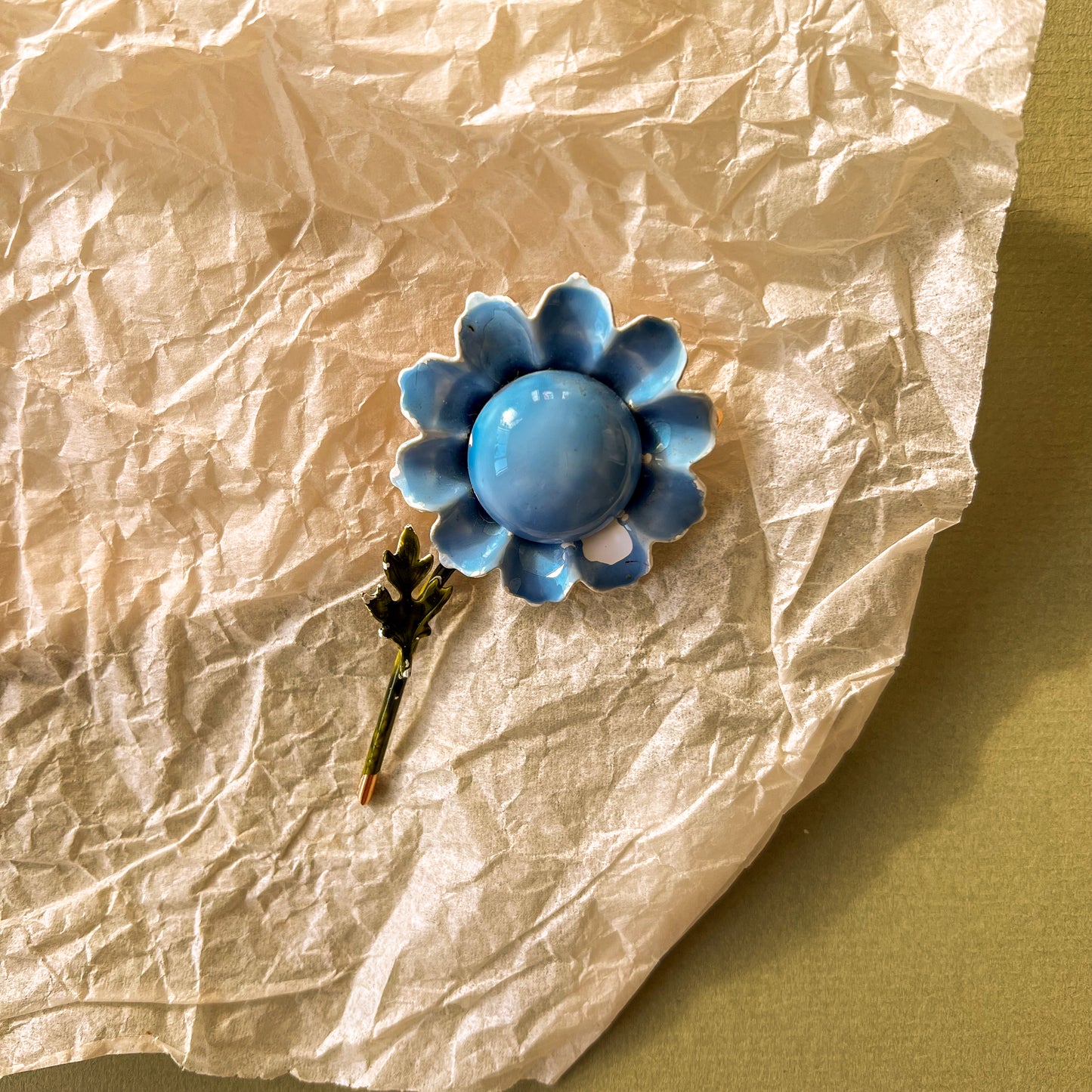1960s Blue Daisy Flower Brooch