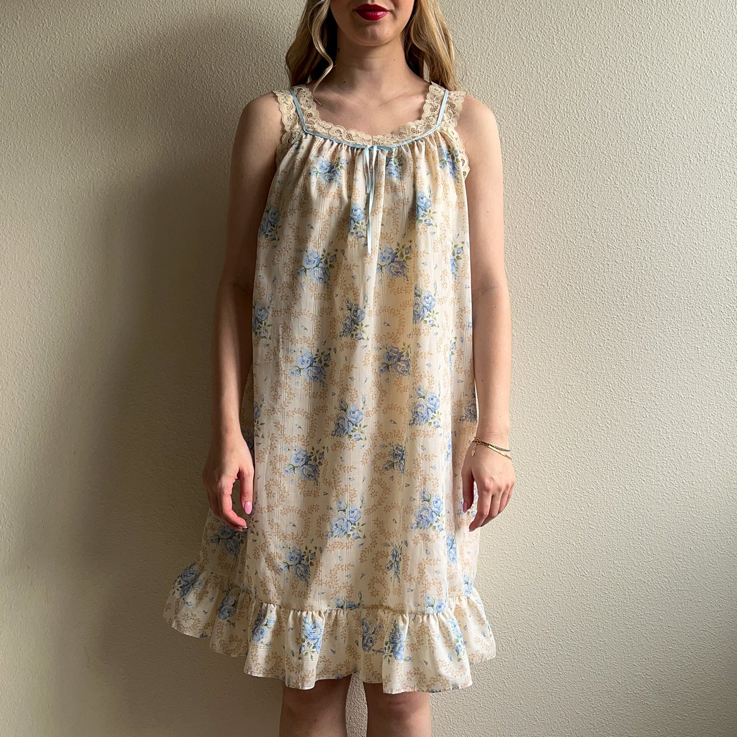 1960s Blue Floral Cotton Nightgown (M/L)