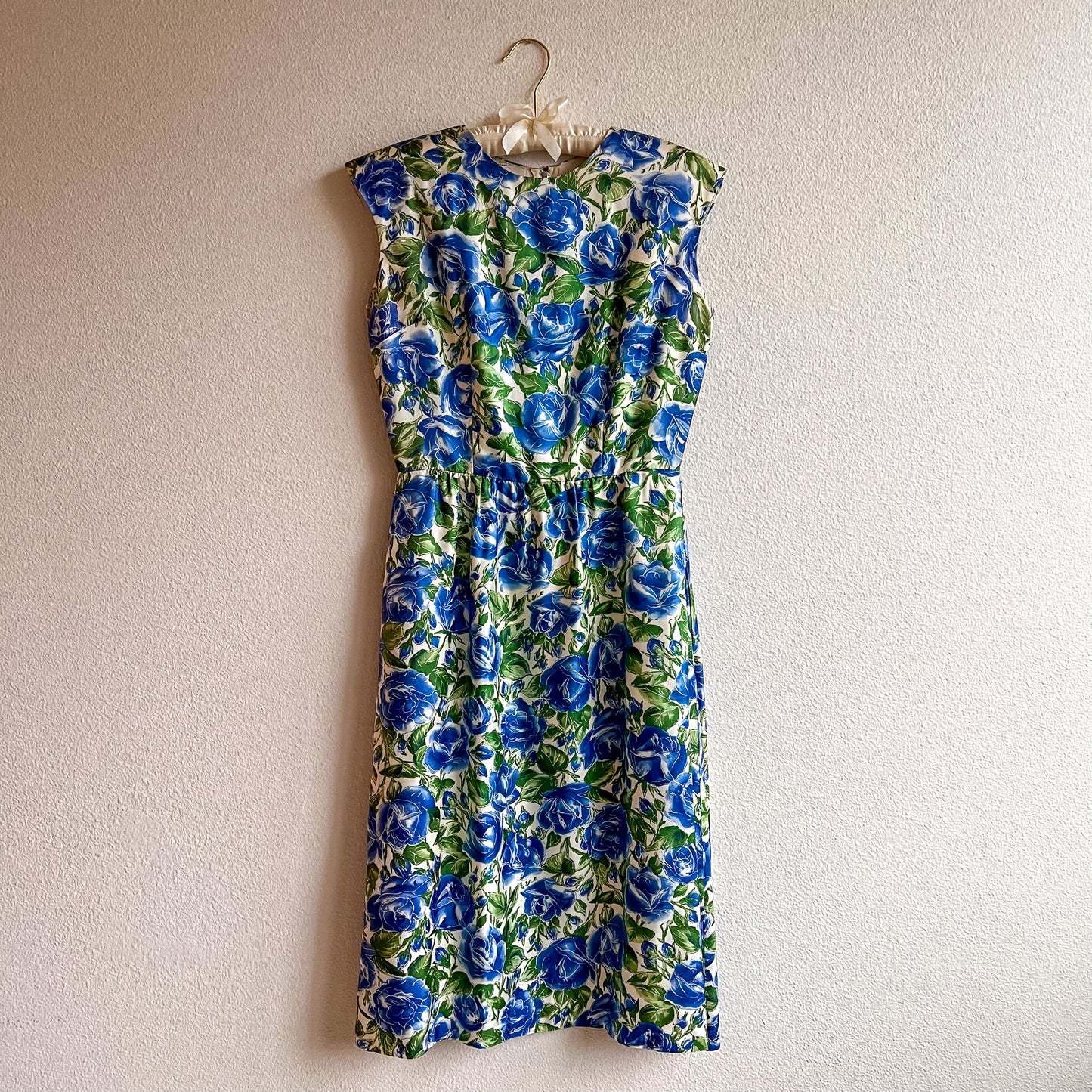 1960s Blue Roses Silk Sheath Dress (S)