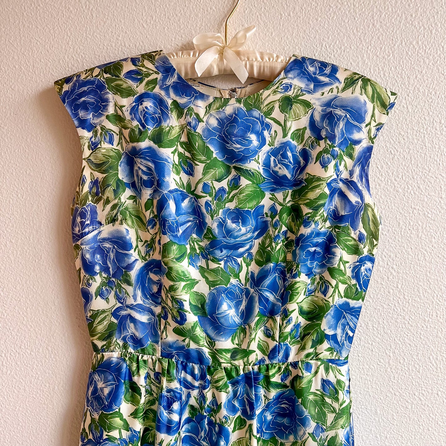 1960s Blue Roses Silk Sheath Dress (S)