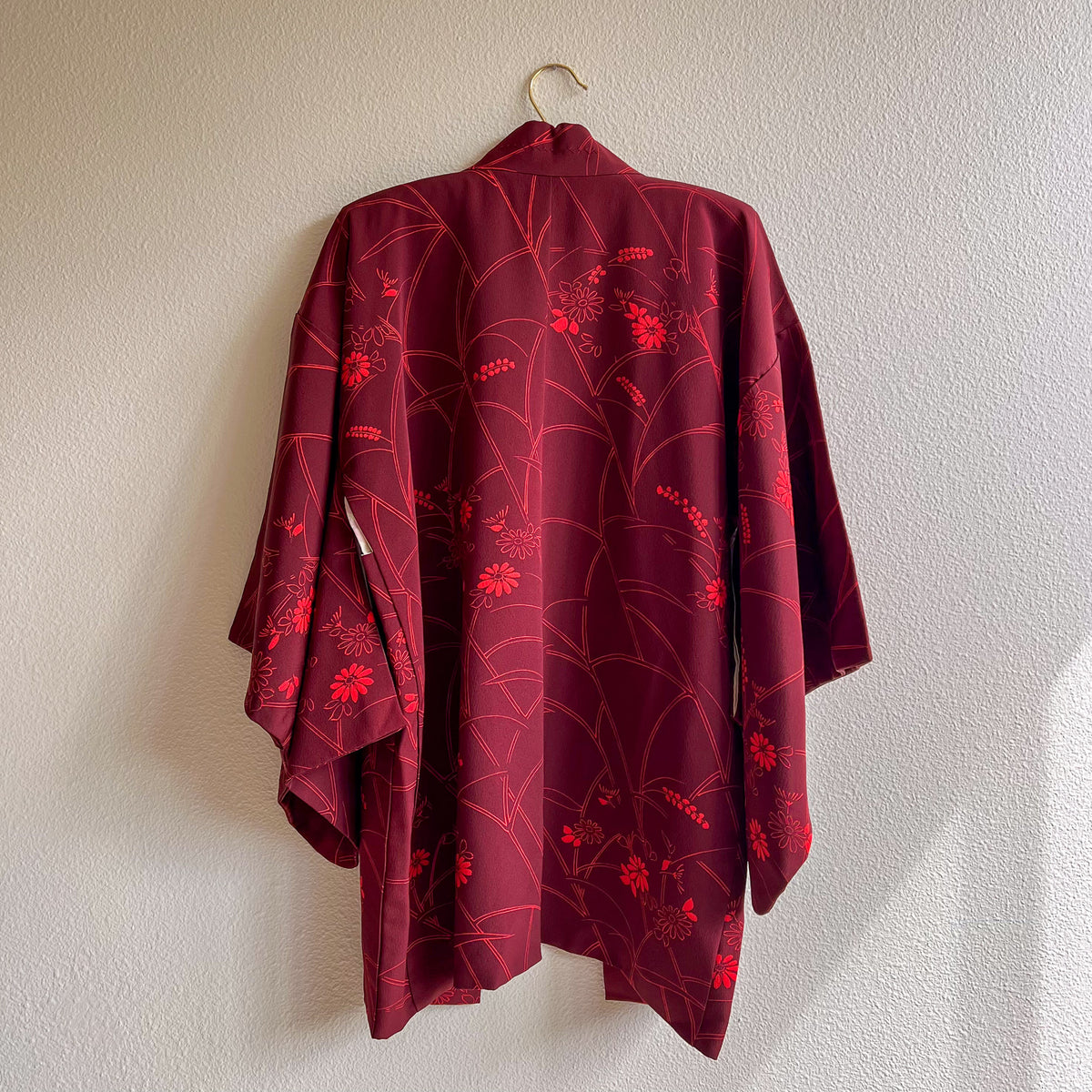 1960s Burgundy and Red Floral Silk Kimono (M/L)