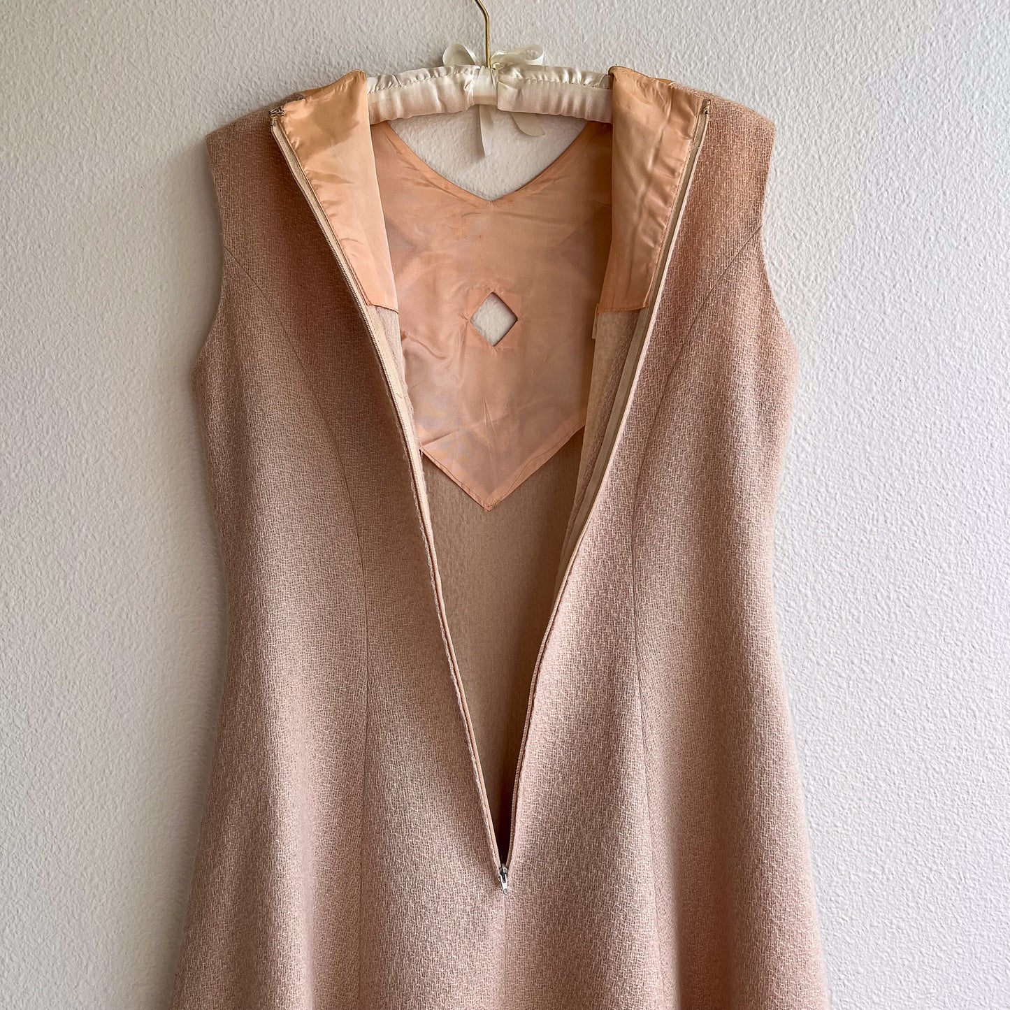 Stunning 1960s Cream Wool and Silk Dress (M/L)