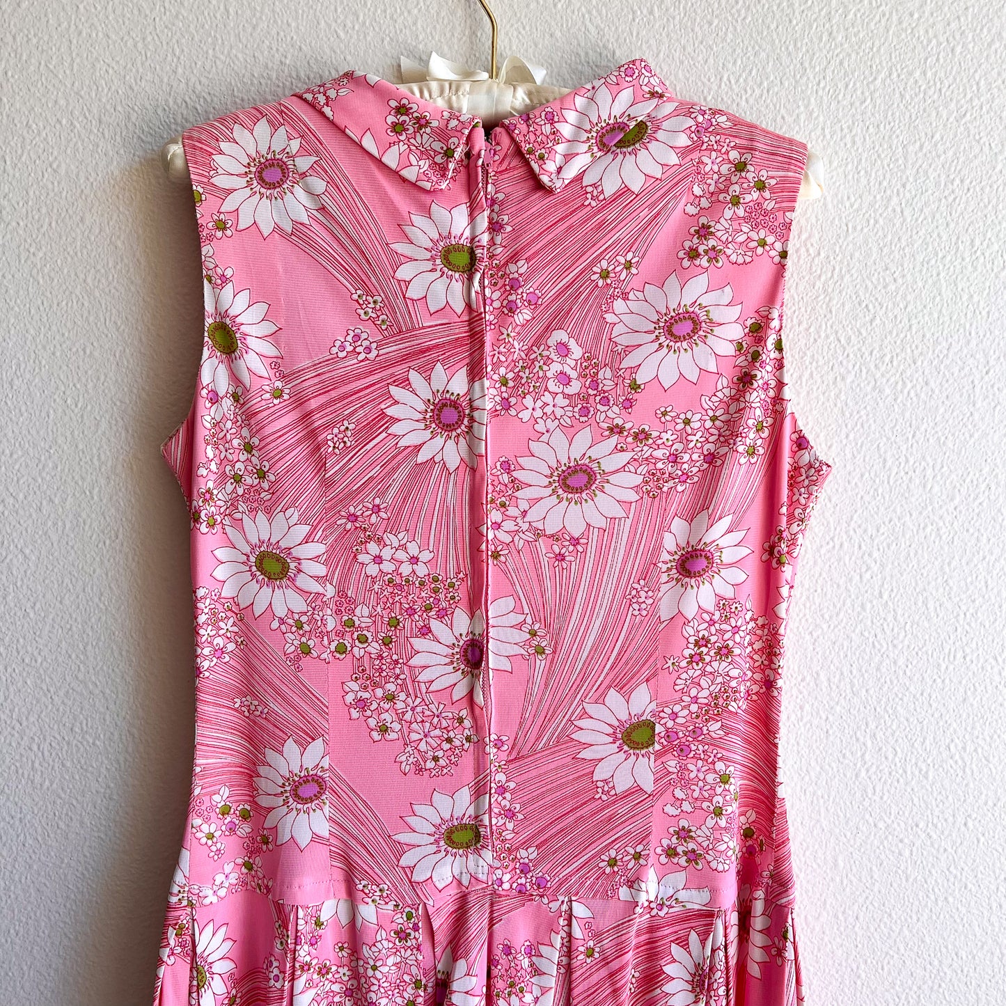 1960s Daisy Print Pretty in Pink Dress (S/M)