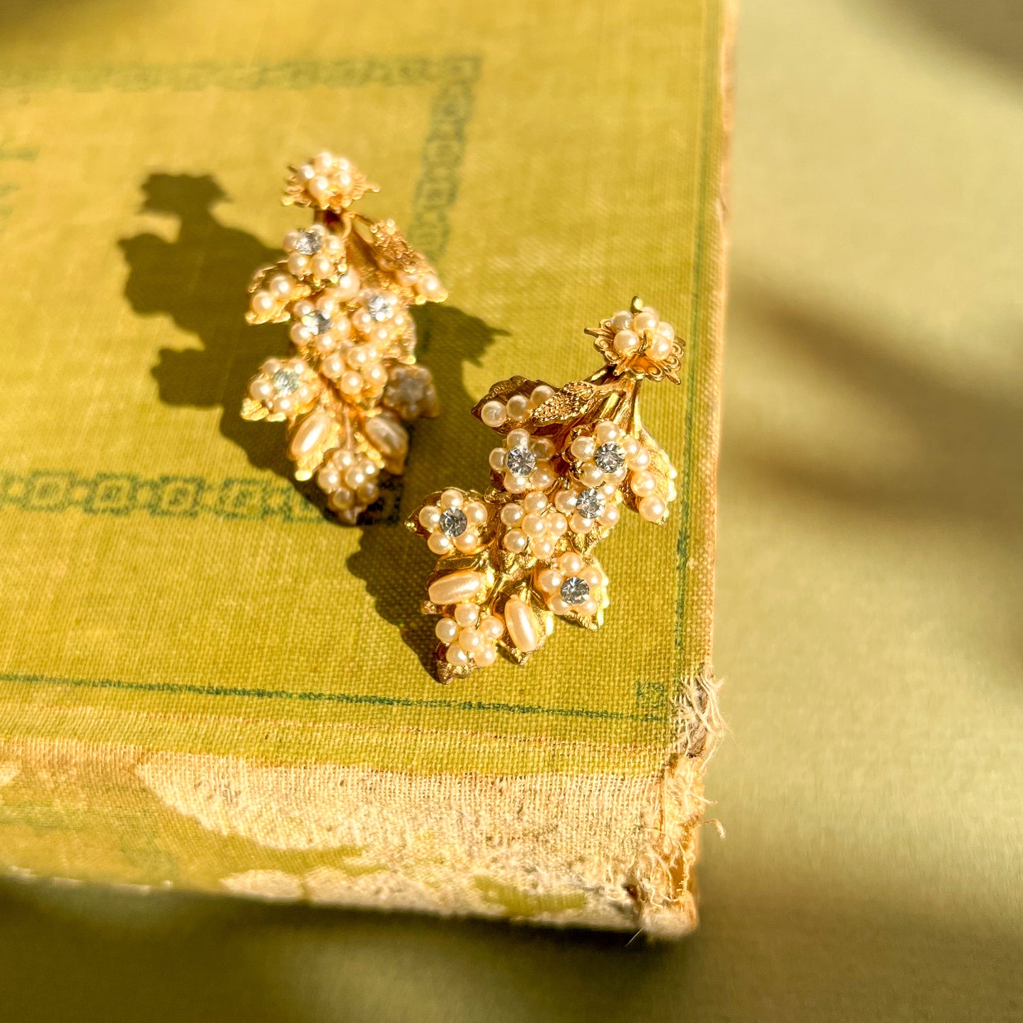 1960s Gold Leaves Earrings With Pearls and Rhinestones