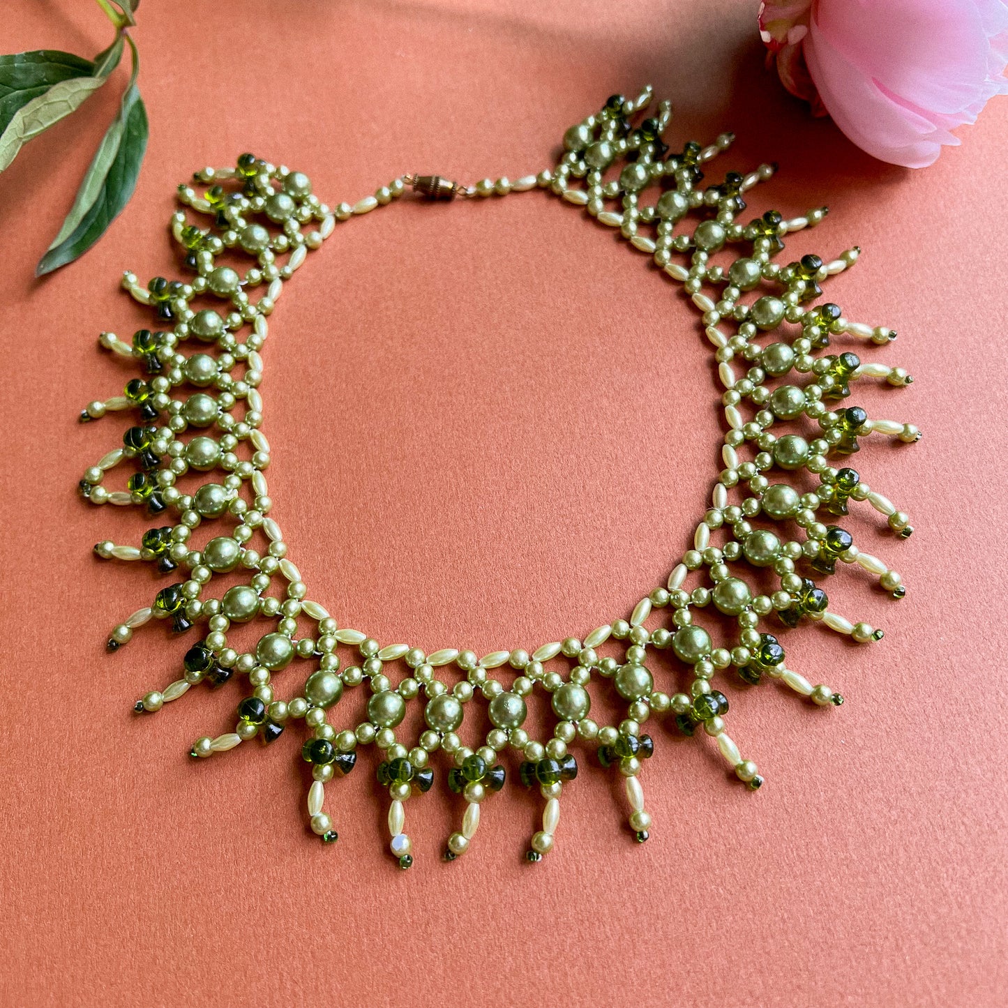 1960s Shades of Green Beaded Necklace