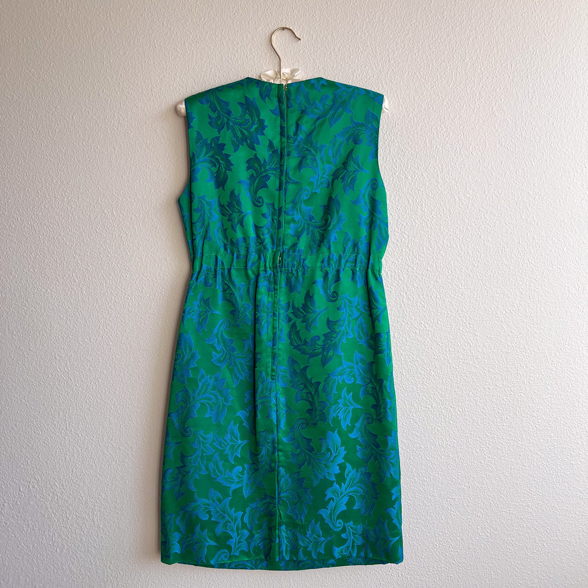 1960s Green Dress and Coat Set With Blue Pattern (S/M) Studio Gloria Vintage 1960s Green Dress and Coat Set With Blue Pattern (S/M) Studio Gloria Vintage