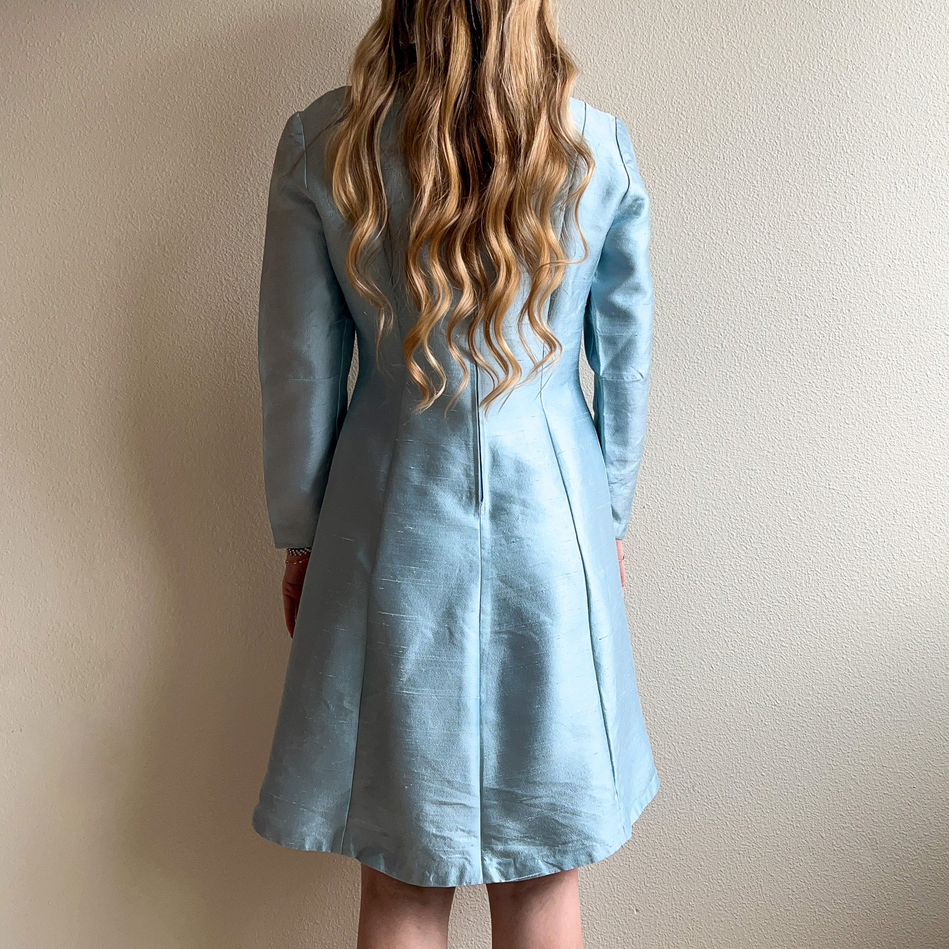 1960s long sleeve dresses Long Sleeve Vintage Dresses For Women Vintage 1960s Oscar De La Renta Embellished Long Sleeve Minidress