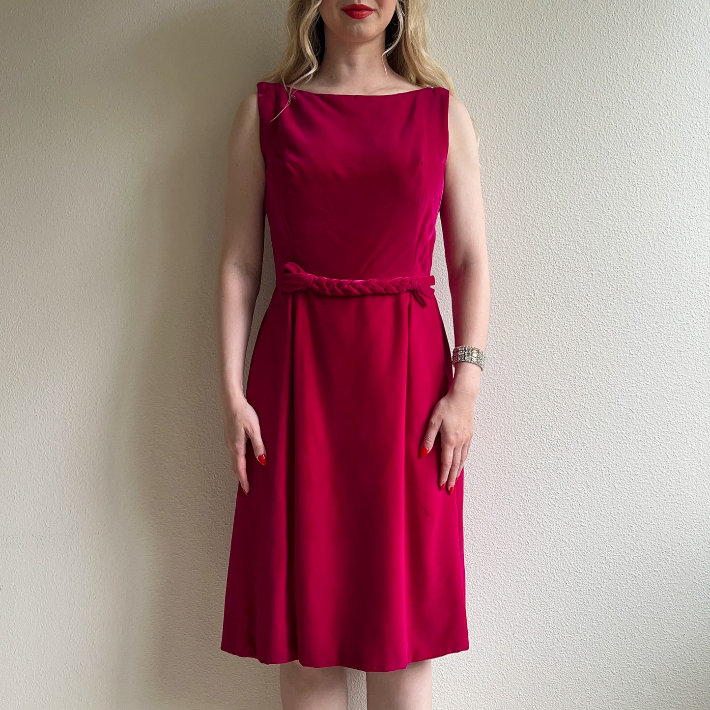 Stunning 1960s Magenta Velvet Party Dress (M)