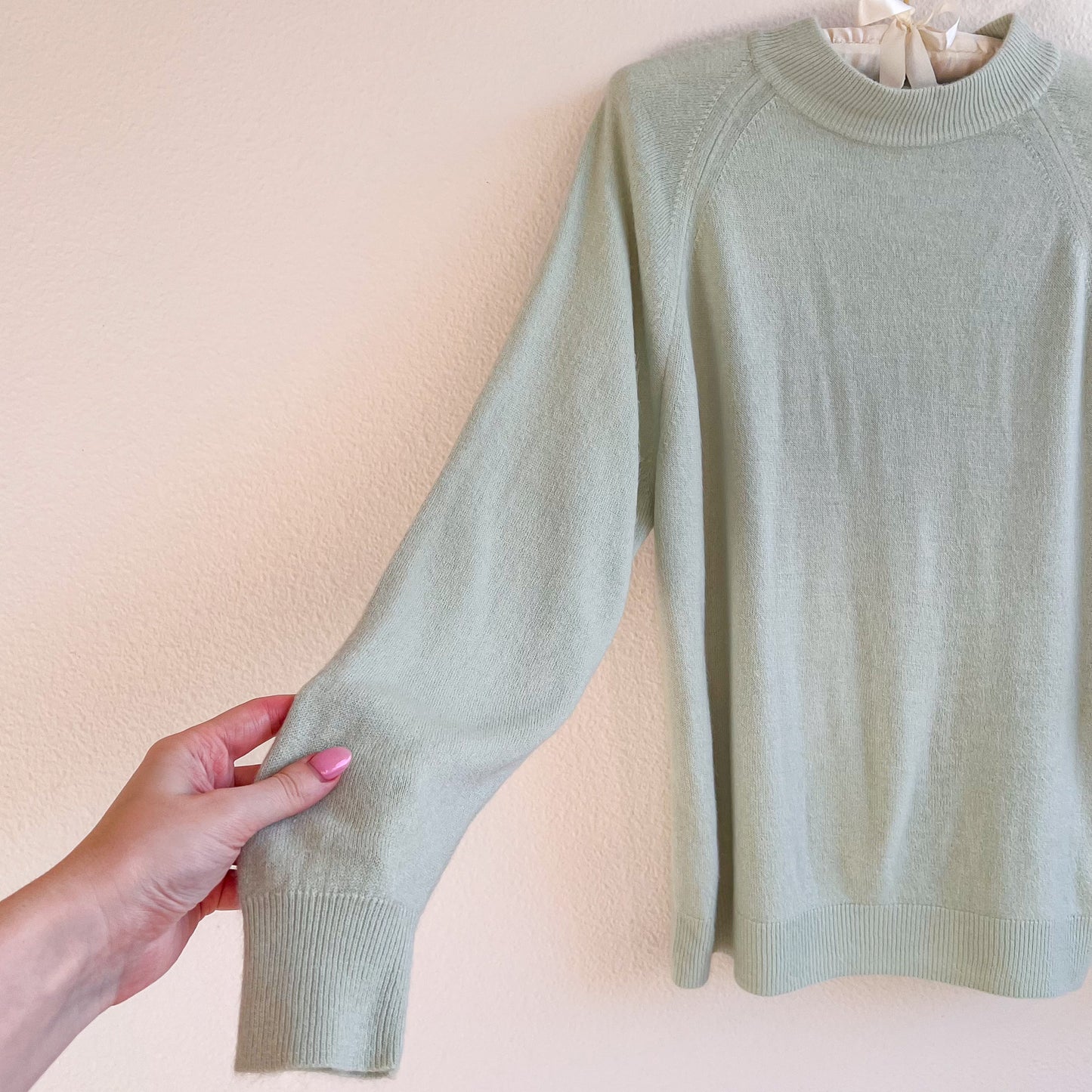 1960s Mint Knit Mock Neck Sweater (M/L)