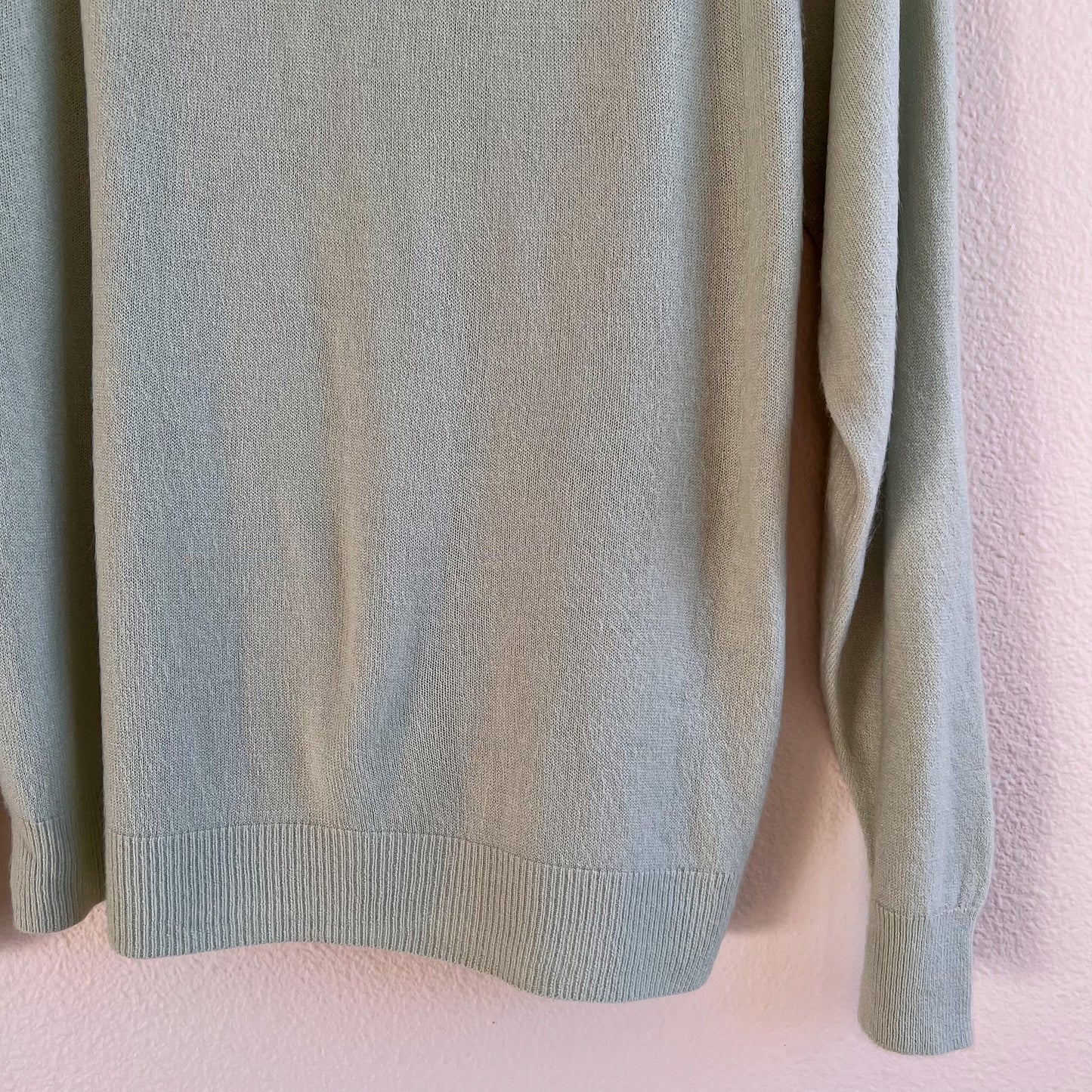 1960s Mint Knit Mock Neck Sweater (M/L)