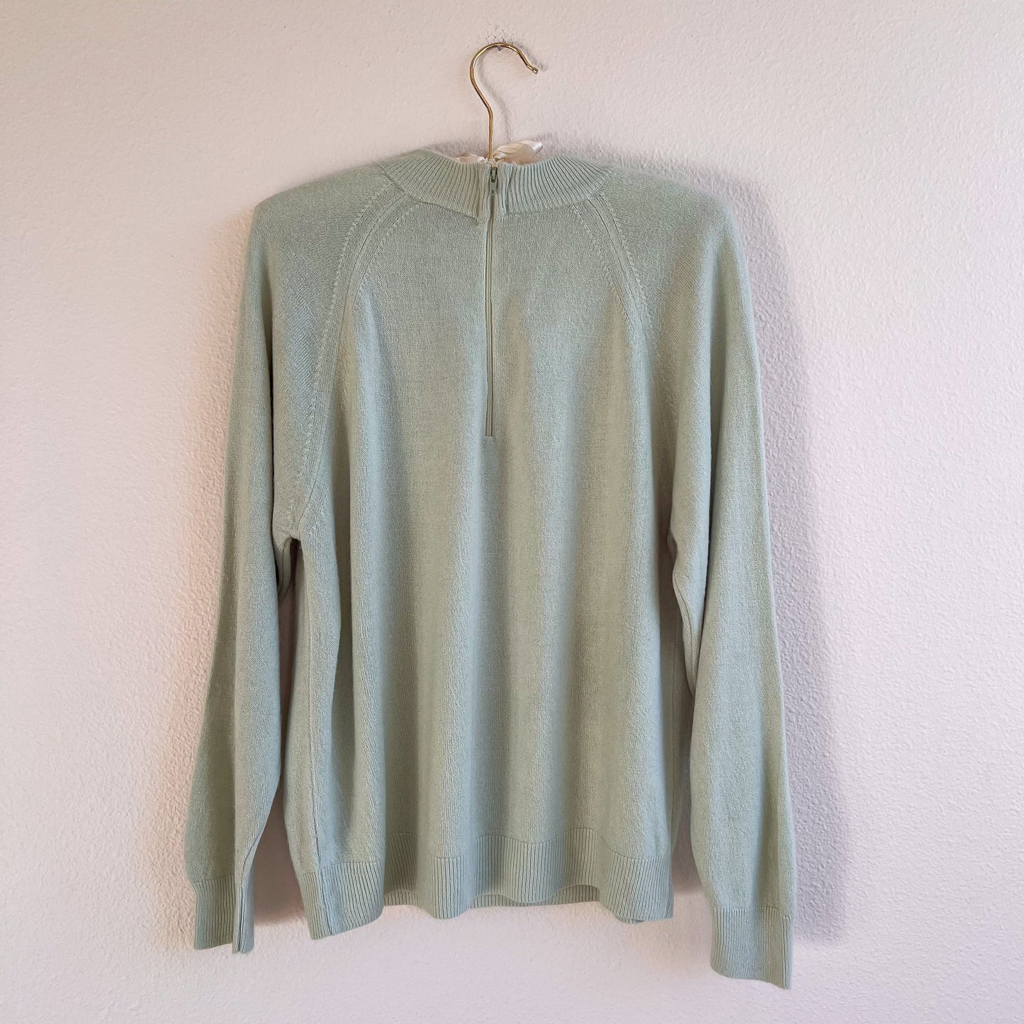 1960s Mint Knit Mock Neck Sweater (M/L)